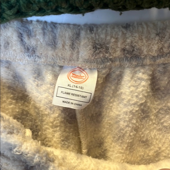 Cozy Leopard Print Kids Pajamas - Picture 5 of 8